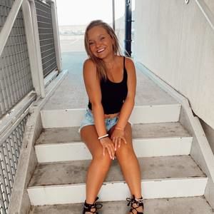 Meet your Posher, Kaitlyn